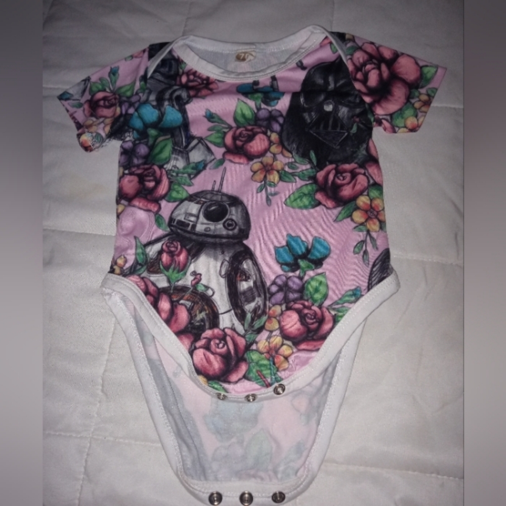 Worn Once Infant StarWars Romper/onesie Size 70 (6-12M)